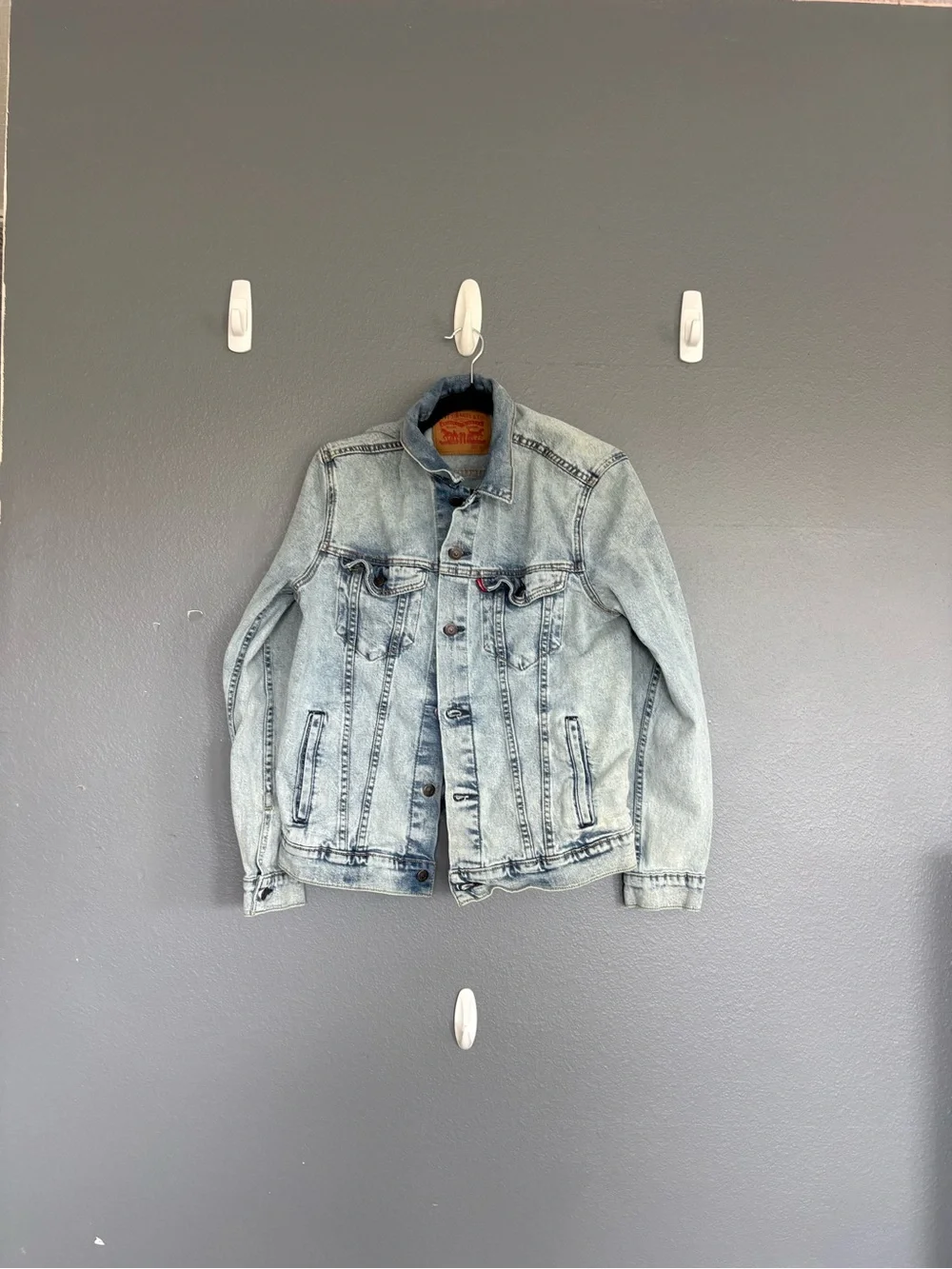 Levi's Premium Men's Original Trucker Denim Jacket Size M Light Wash